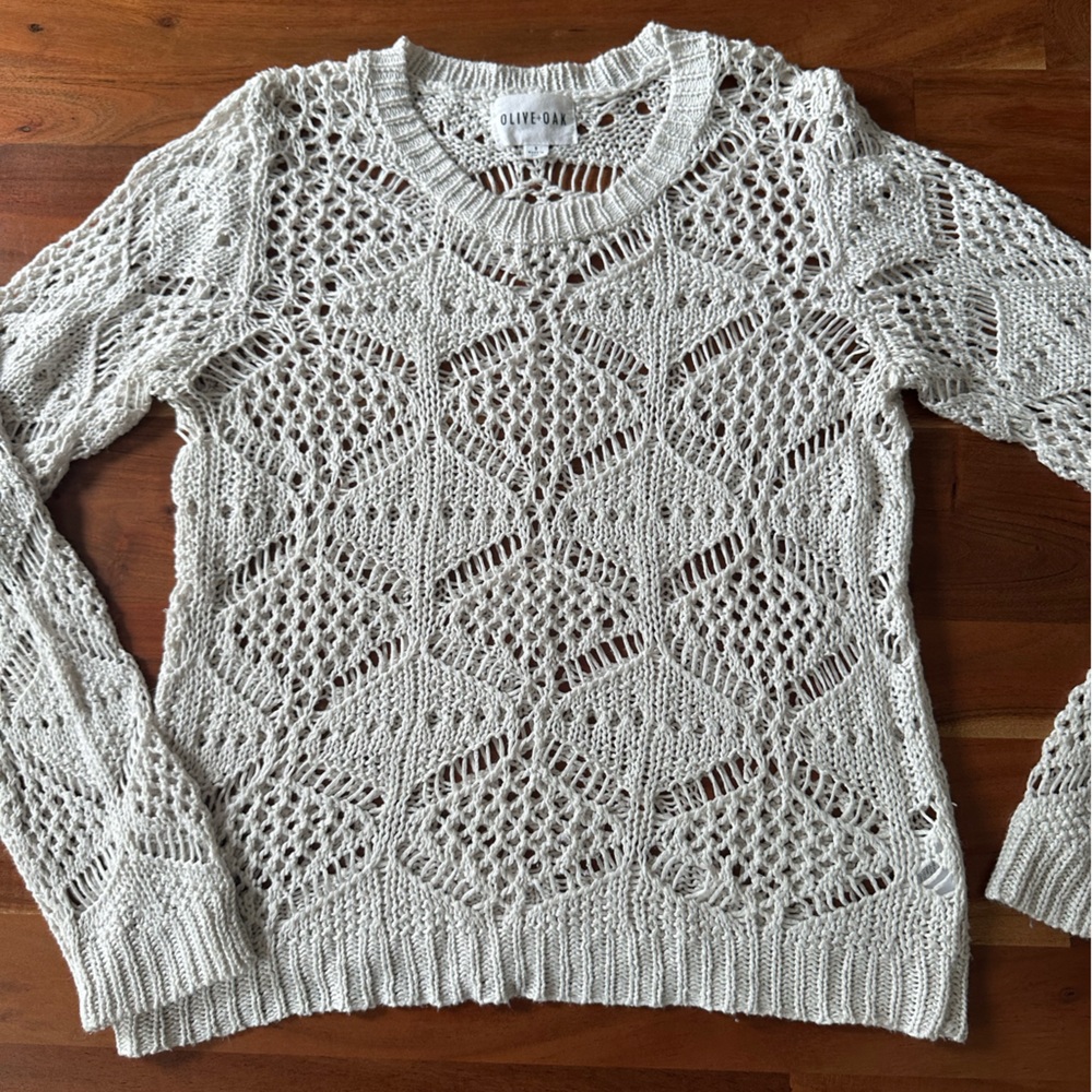 Olive & Oak Textured Knit Sweater in Cream